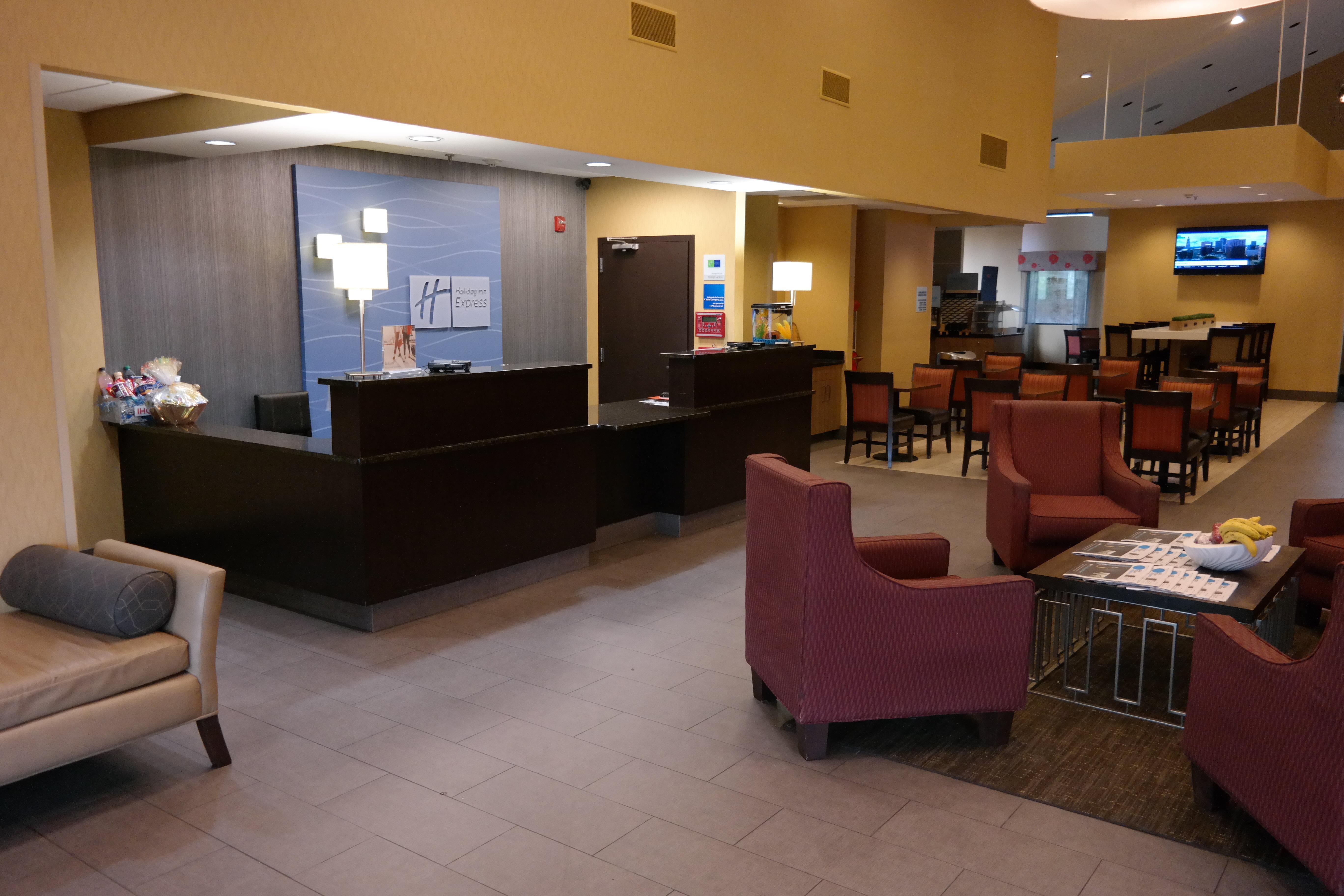 Holiday Inn Express Fredericksburg - Southpoint By Ihg Bagian luar foto