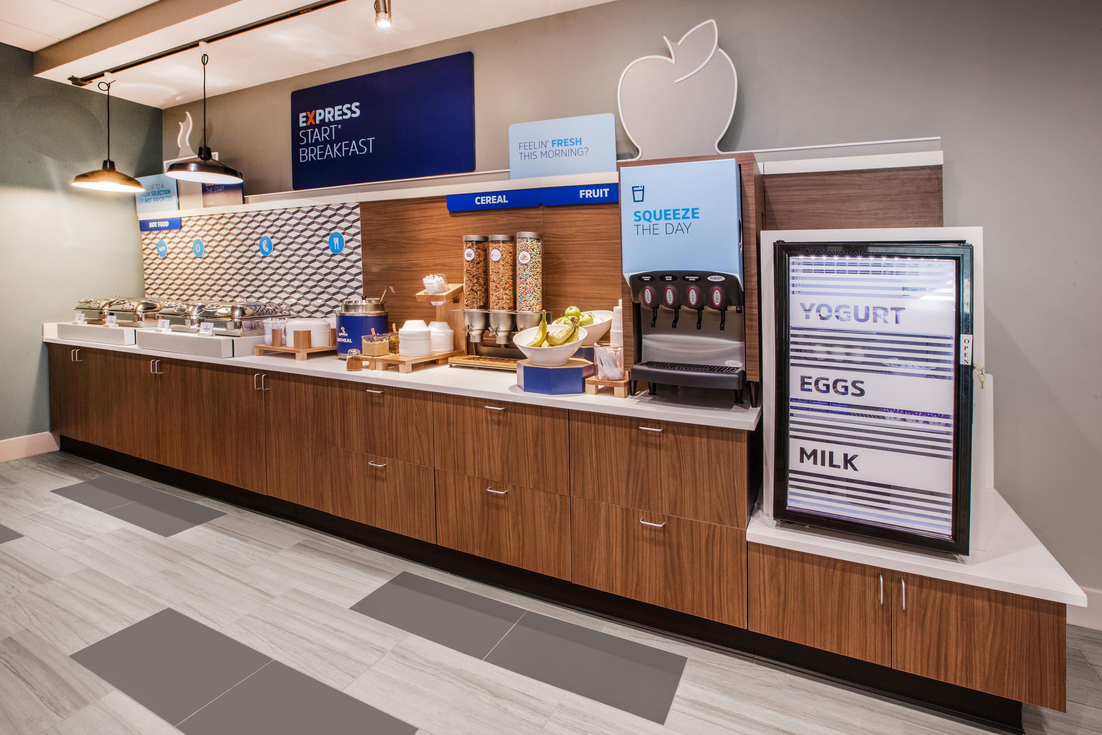 Holiday Inn Express Fredericksburg - Southpoint By Ihg Bagian luar foto