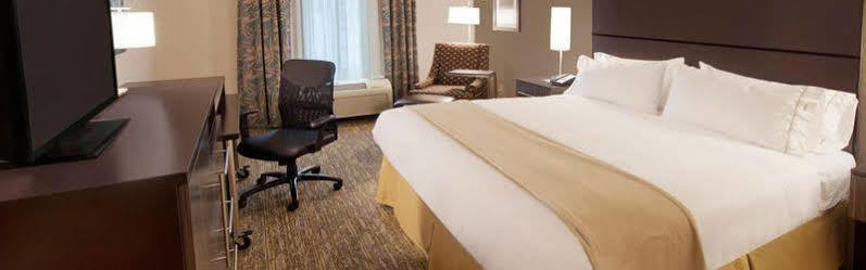 Holiday Inn Express Fredericksburg - Southpoint By Ihg Bagian luar foto
